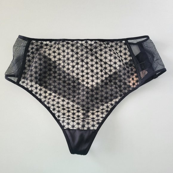 Victoria's Secret Very Sexy High Waist Black Fishnet Thong Panty Medium NWT - Picture 2 of 8